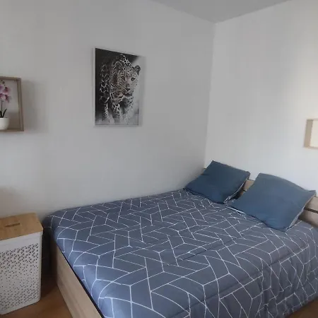 Apartment Au Calme, Proche De Et Des Plages *