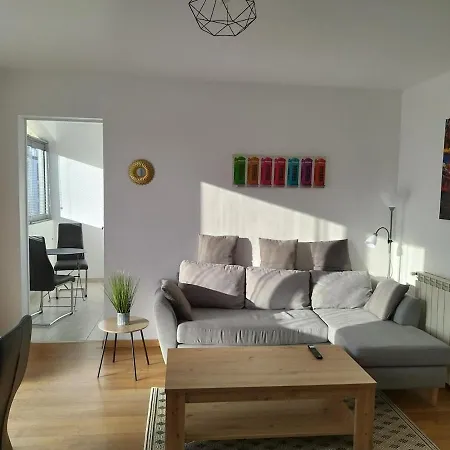 Apartment Au Calme, Proche De Et Des Plages *